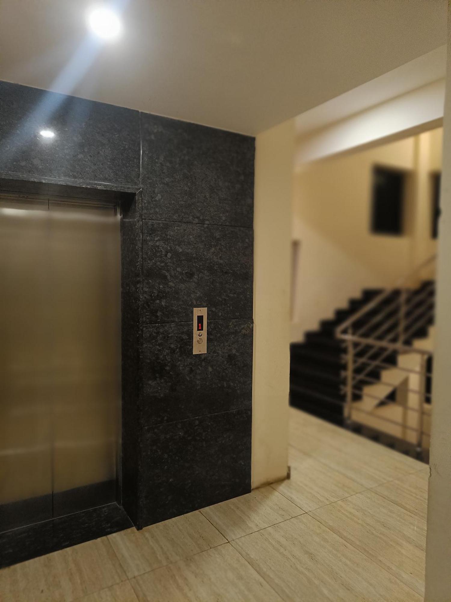 אודופי Hotel Radhma Residency מראה חיצוני תמונה